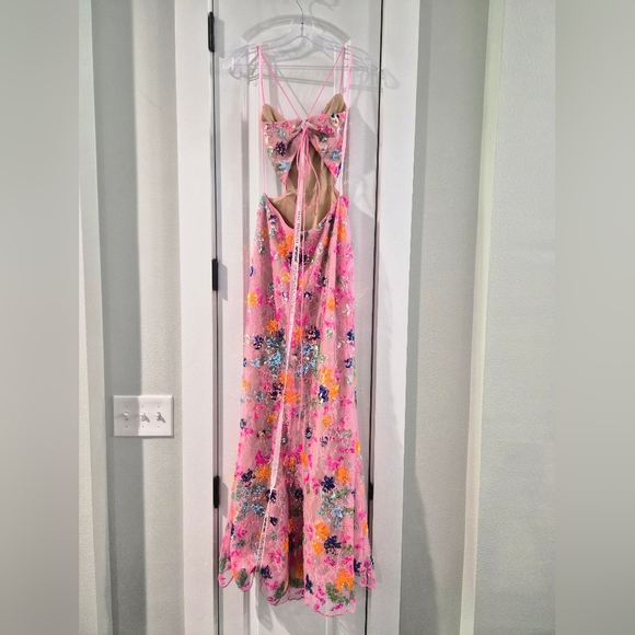 Mac Duggal Pink Embellished Lace & Sequin Gown, size 2, NWT - Picture 10 of 13